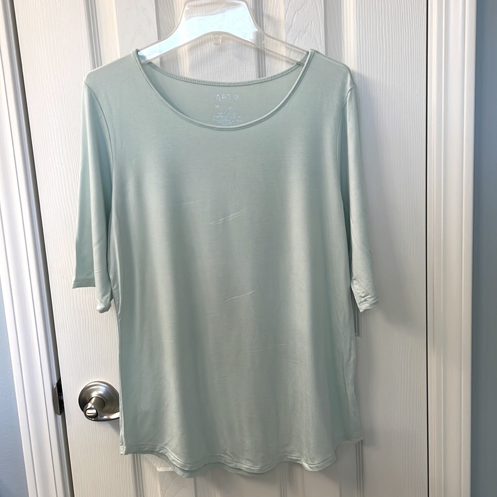 Women’s Apt. 9, Knit Top, Size M
